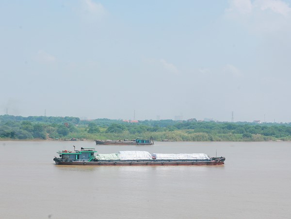 Siết chặt kiểm soát, xử lý vi phạm đường thủy nội địa trên địa bàn Hà Nội