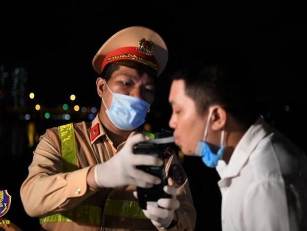 CSGT Hà Nội phát hiện 31 trường hợp vi phạm về nồng độ cồn trong 9 ngày nghỉ Tết
