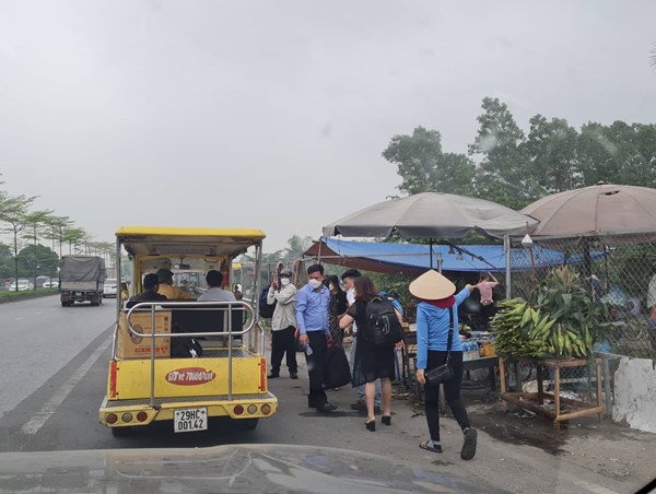 Sở GTVT Hà Nội: Yêu cầu chấn chỉnh hoạt động của xe điện tại Cảng hàng không Nội Bài