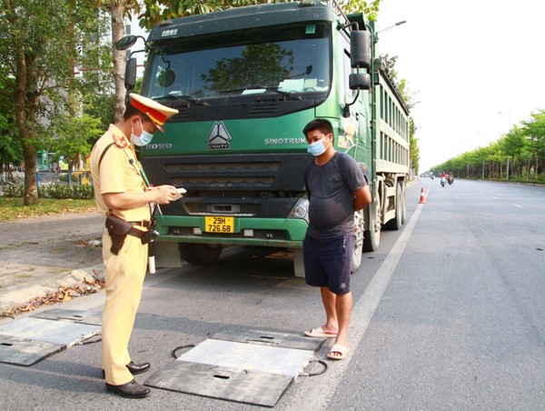 CSGT tăng cường thiết bị nghiệp vụ, xe vi phạm khó thoát