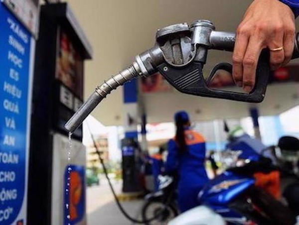Xăng tăng vô tình trở thành gánh nặng cho các doanh nghiệp