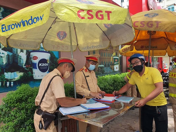 Hàng chục tài xế say xỉn bị xử lý trong ngày đầu cao điểm