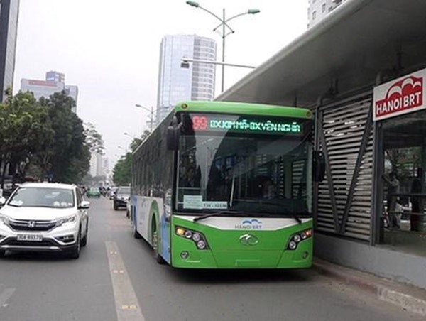 Hiệp hội vận tải hành khách công cộng Hà Nội: Cần duy trì đường dành riêng cho xe buýt BRT