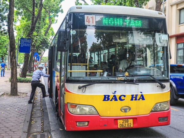 Đề xuất phương án “mở lối” cho 5 tuyến buýt có nguy cơ dừng hoạt động