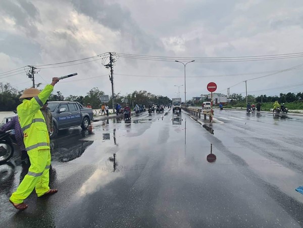 Đảm bảo giao thông thông suốt trên tuyến Quốc lộ 1