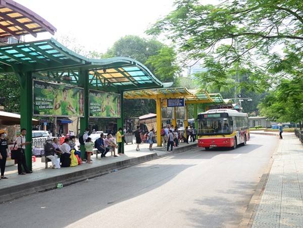 Đấu thầu cung ứng dịch vụ xe buýt: “Liệu cơm gắp mắm”