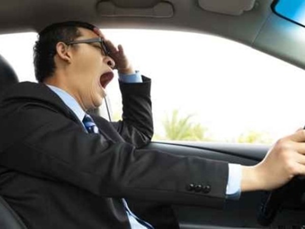 Lời khuyên dành cho các tài xế chống lại cơn buồn ngủ khi lái xe