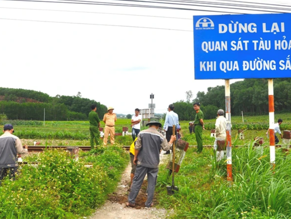 Xóa bỏ 6 lối đi tự mở trên đường sắt Bắc – Nam qua Quảng Ngãi