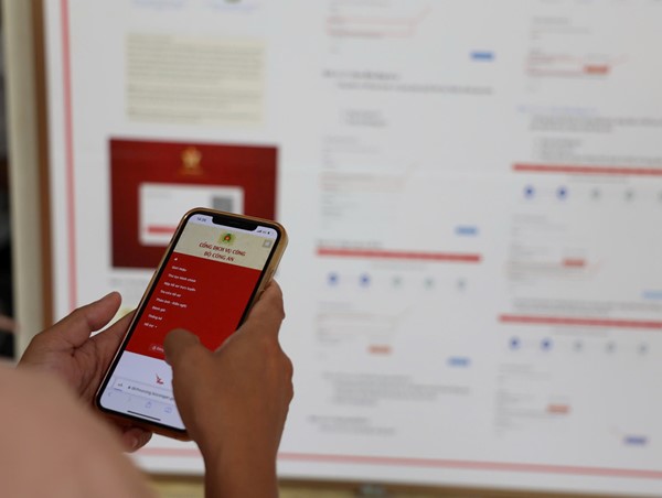 Tăng cường năng lực tiếp nhận, xử lý lên 10.000 hồ sơ cấp đổi GPLX trong ngày