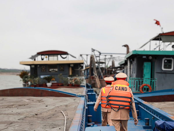 Tăng cường bảo đảm an toàn giao thông đường thủy trên các tuyến sông trọng điểm