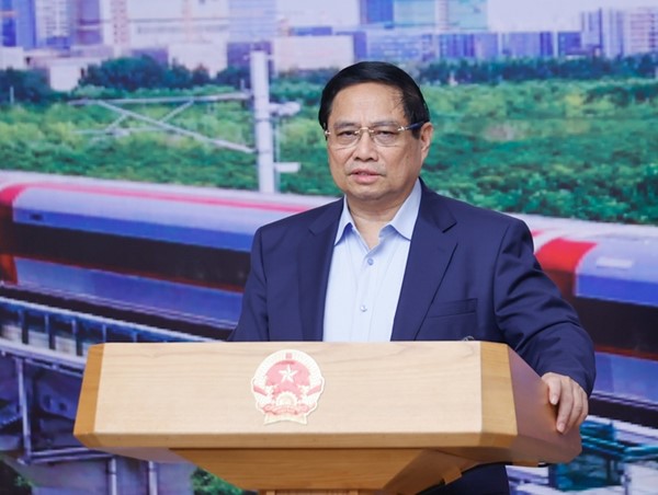 Thủ tướng: Khẩn trương trình Quốc hội các cơ chế đặc thù thống nhất cho tất cả các dự án đường sắt