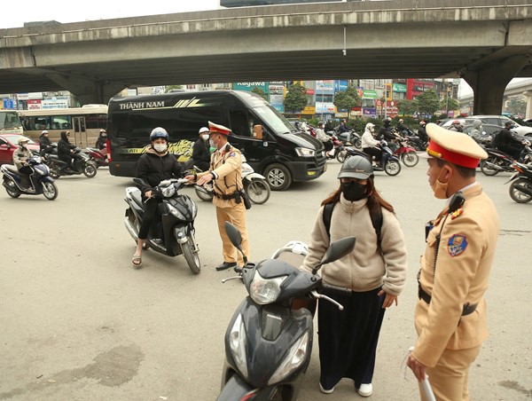 Đội CSGT số 7 duy trì xử lý nghiêm vi phạm, đảm bảo an toàn giao thông