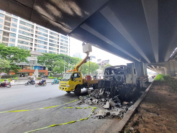 Đánh giá hư hại của Vành đai 3 trên cao sau vụ cháy xe container