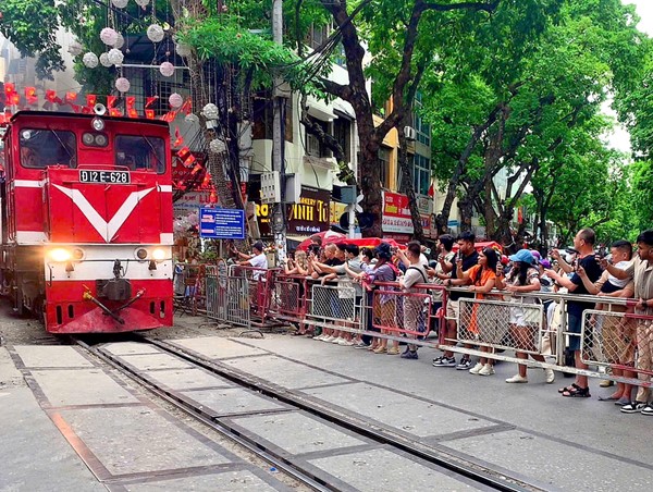 Bảo đảm an toàn đường sắt là nhiệm vụ trọng tâm của lực lượng CSGT 