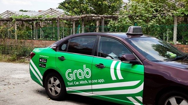 Xe công nghệ phải gắn mào như taxi?