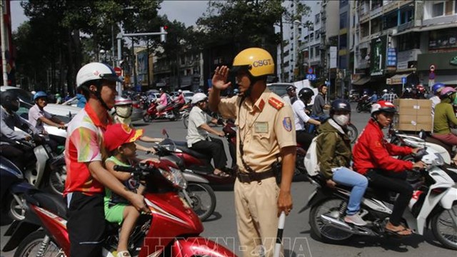 Đường đến trường và nỗi lo an toàn giao thông