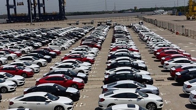 Lượng ô tô Mỹ nhập về Việt Nam tăng đột biến