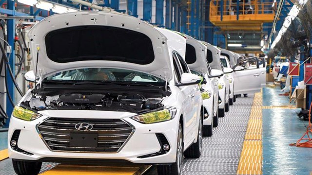 Thuế nhập khẩu ôtô về 0% nhưng giá ôtô lại không hề giảm?