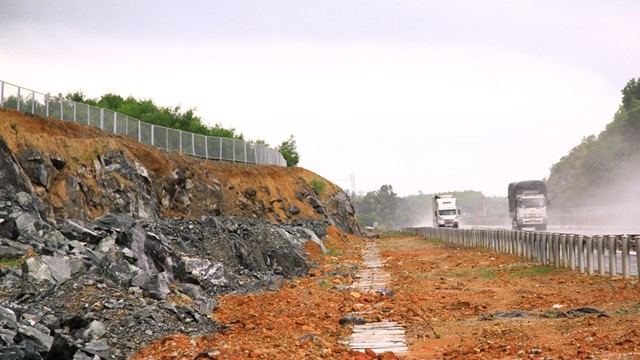 Đình chỉ công tác Giám đốc BQL cao tốc 34.500 tỷ đồng, kỷ luật các cá nhân liên quan