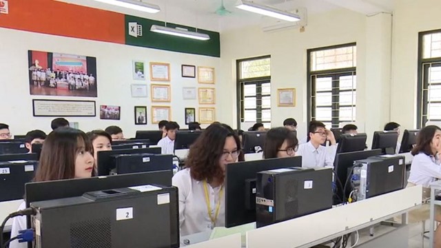Hơn 10.000 thí sinh vượt qua vòng 1 cuộc thi “Vì An toàn giao thông Thủ đô năm 2018” trên Internet