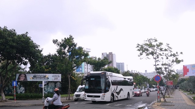 Giảm ùn tắc nhờ phân luồng ô tô khách trên 30 chỗ