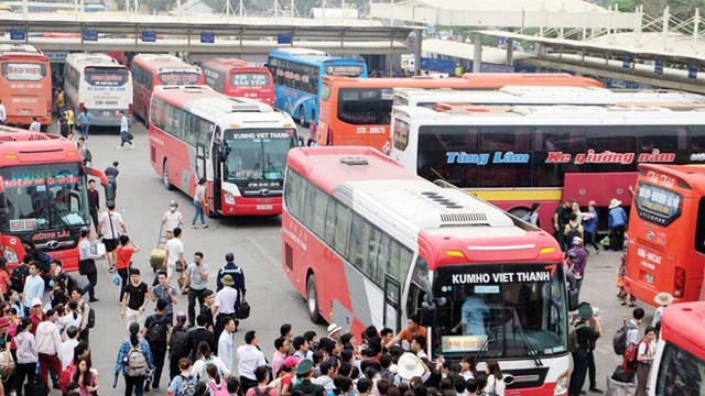 Hà Nội đình chỉ hoạt động 21 xe khách liên tỉnh 