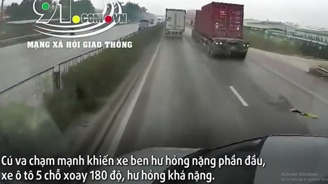 Ô tô bị xe ben tông xoay 180 độ trên Quốc lộ 5