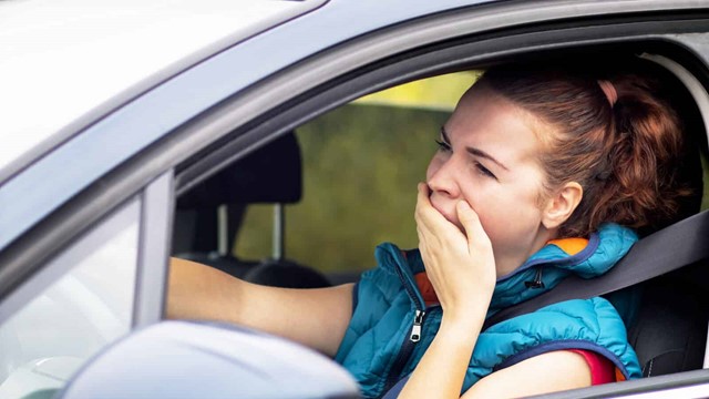 Dấu hiệu, biện pháp hạn chế ngủ gật khi lái xe