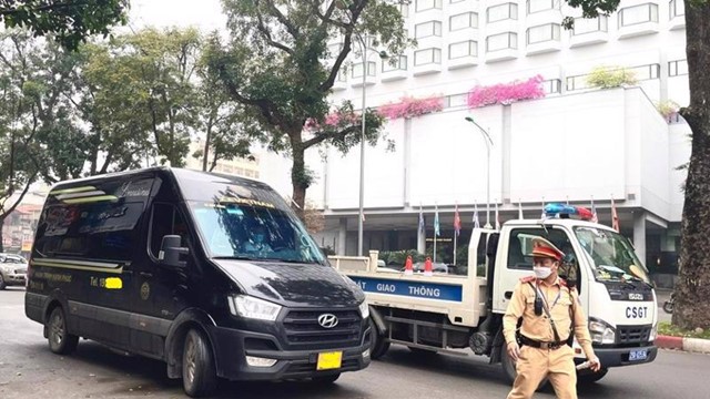 Đại biểu Quốc hội: “siết chặt” xe kinh doanh vận tải chở khách theo hợp đồng