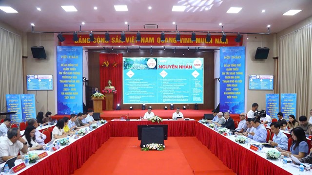 Hà Nội quyết tâm giải quyết ùn tắc giao thông