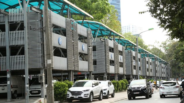 Hà Nội:  Khuyến khích đầu tư xây dựng, khai thác bãi đỗ xe 
