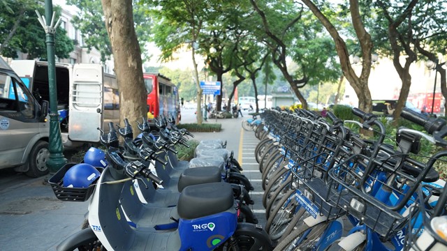 Hà Nội đưa xe điện hai bánh công cộng vào hoạt động