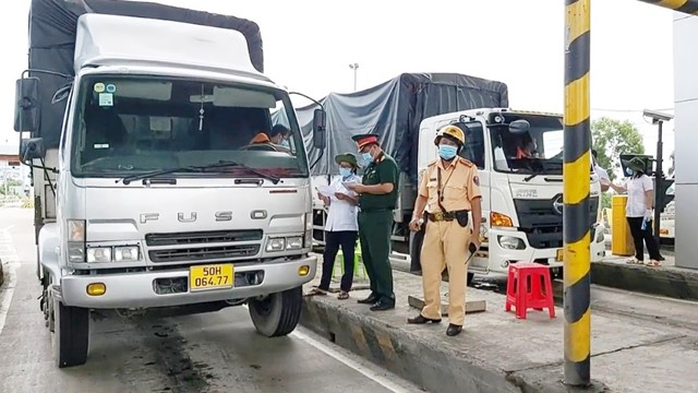 Vận tải hàng hóa ra sao sau cuộc họp trực tuyến giữa Bộ GTVT và các tỉnh phía Nam?