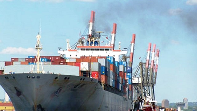 Tàu biển chạy tuyến quốc tế sẽ phải vượt qua đợt tổng kiểm tra về sức khỏe và an toàn 