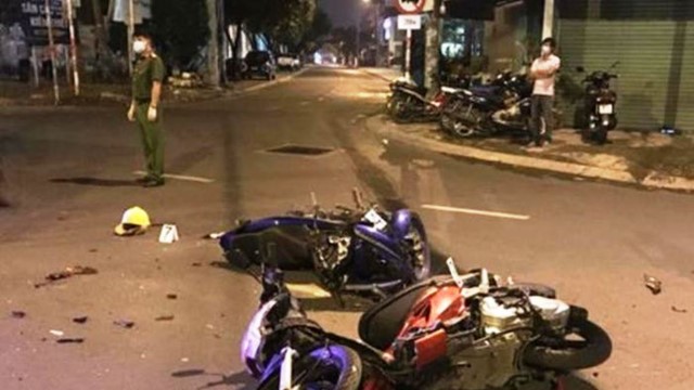 Tai nạn giao thông mới nhất hôm nay (1/12): Giáo viên dạy nhạc bị tai nạn tử vong khi băng qua đường