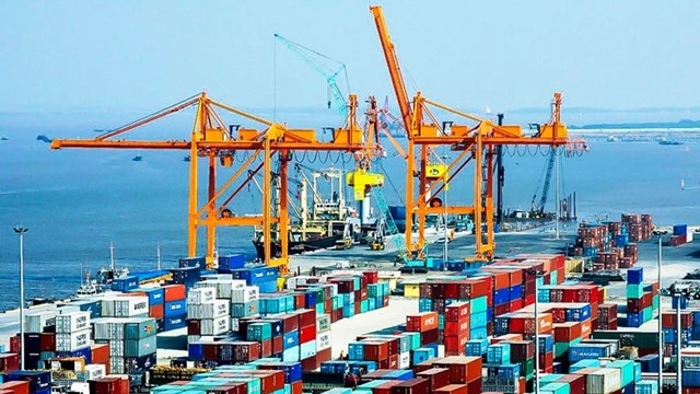 Vận tải cảng biển tiếp tục đà tăng trưởng