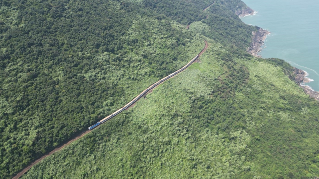 Tàu du lịch kết nối Huế - Đà Nẵng vận hành cuối tháng 3