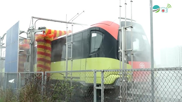 Mục sở thị công nghệ rửa tàu Nhổn - ga Hà Nội