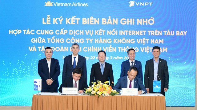 Từ 2025, khánh hàng sẽ được lướt internet trên nhiều chặng bay của Vietnam Airlines