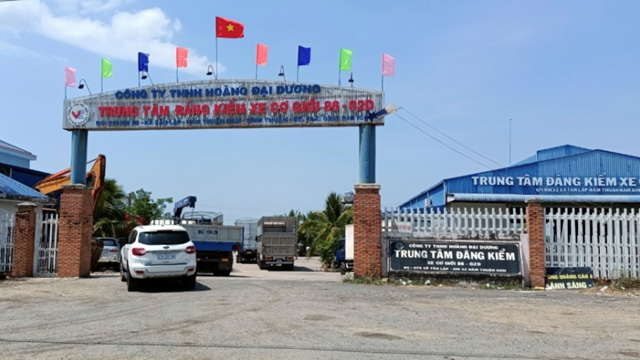 Bắt 2 Phó Giám đốc Trung tâm đăng kiểm ở Bình Thuận