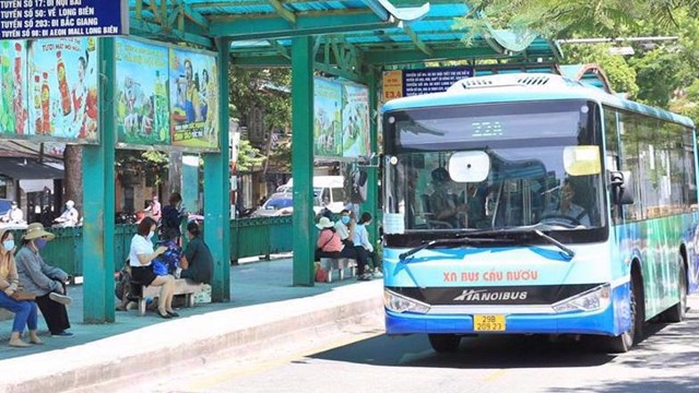 Đã phát hành gần 16.000 thẻ vé xe buýt “ảo“