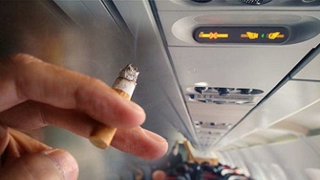 Phạt nam hành khách 4 triệu đồng vì hút thuốc lá trên chuyến bay