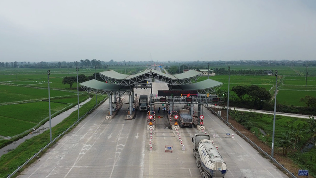 Vì sao BOT Thái Hà chưa triển khai thu phí không dừng?