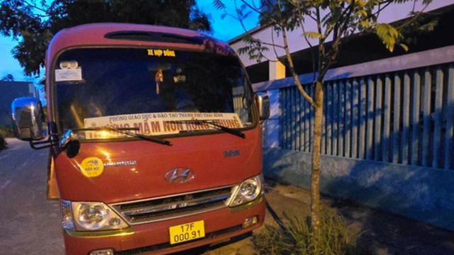 An toàn cho học sinh trên xe ô tô đưa đón: không thể lơi là