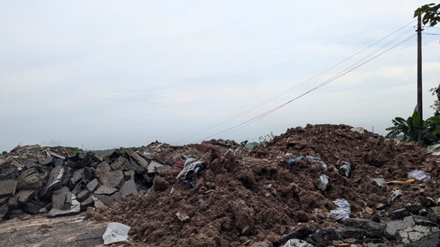 Đại lộ Thăng Long lại bị “trạc thải tặc” tấn công