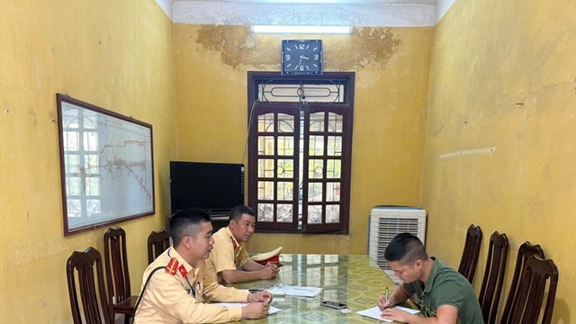 Thái Bình: phạt 5 triệu đồng ô tô vượt đèn đỏ thông qua hình ảnh