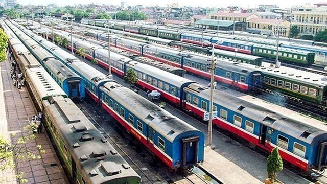 Đường sắt Hà Nội bãi bỏ 10 đoàn tàu để chủ động ứng phó bão Yagi