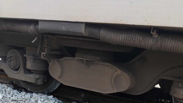 Thêm một tàu khách bị trật bánh tại Thừa Thiên - Huế