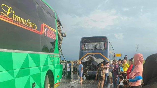 Ùn tắc kéo dài trên cao tốc Diễn Châu – Bãi Vọt do tai nạn liên hoàn