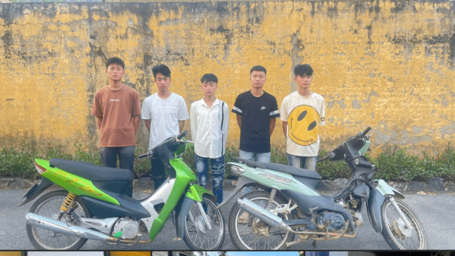 Phú Thọ: khởi tố nhóm thanh niên chặn đánh người, đập xe, “chặt biển số” khoe chiến tích